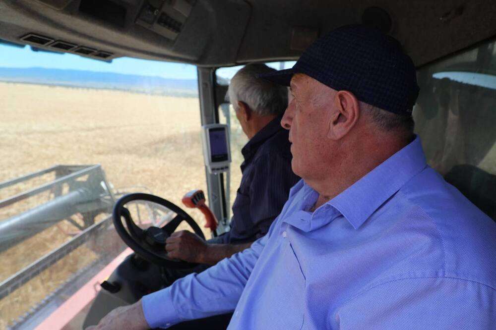 Техника Ростсельмаш помогает собирать зерно Дагестана